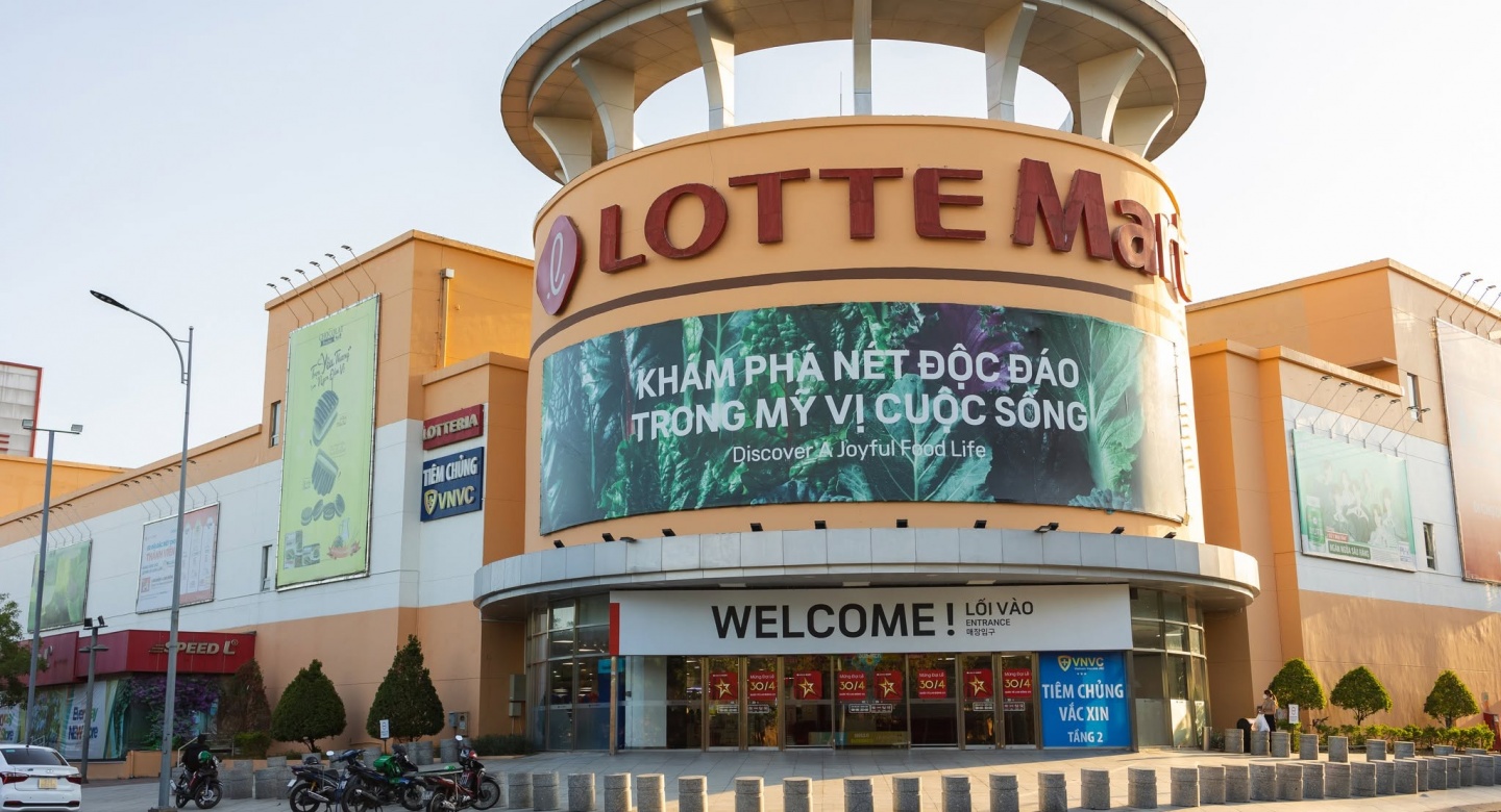 Lotte Mart Binh Duong Supermarket