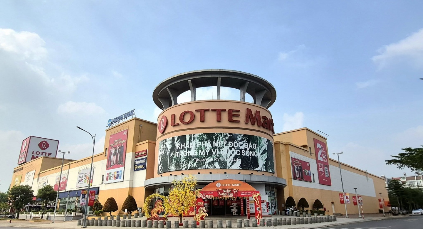Lotte Mart Binh Duong Supermarket