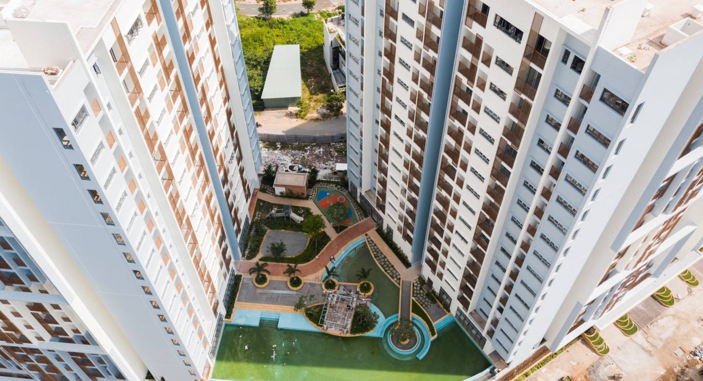 Topaz Twins Apartment