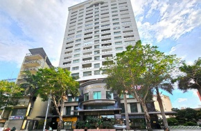 International Plaza Office Building